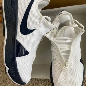 Paul George IV AUTHENTIC FROM NIKE SIZE8 MEN👑